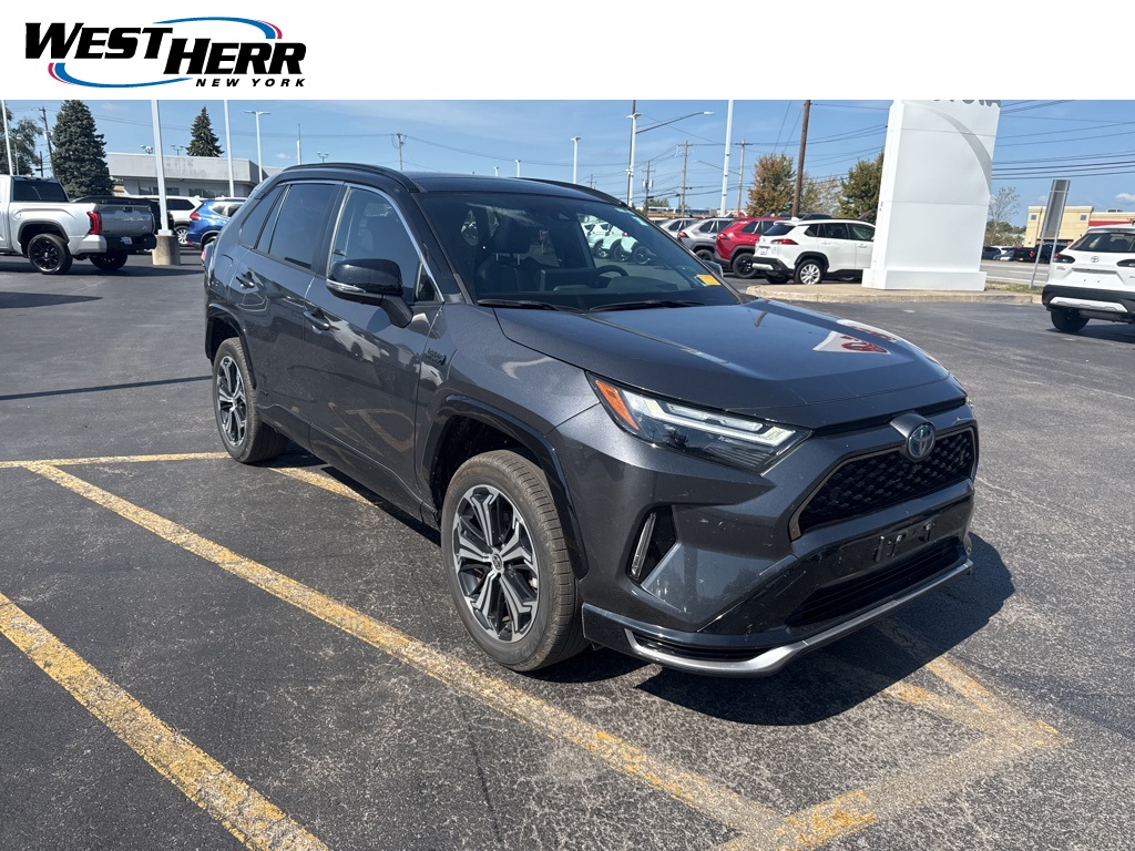2023 Toyota RAV4 XSE's photo