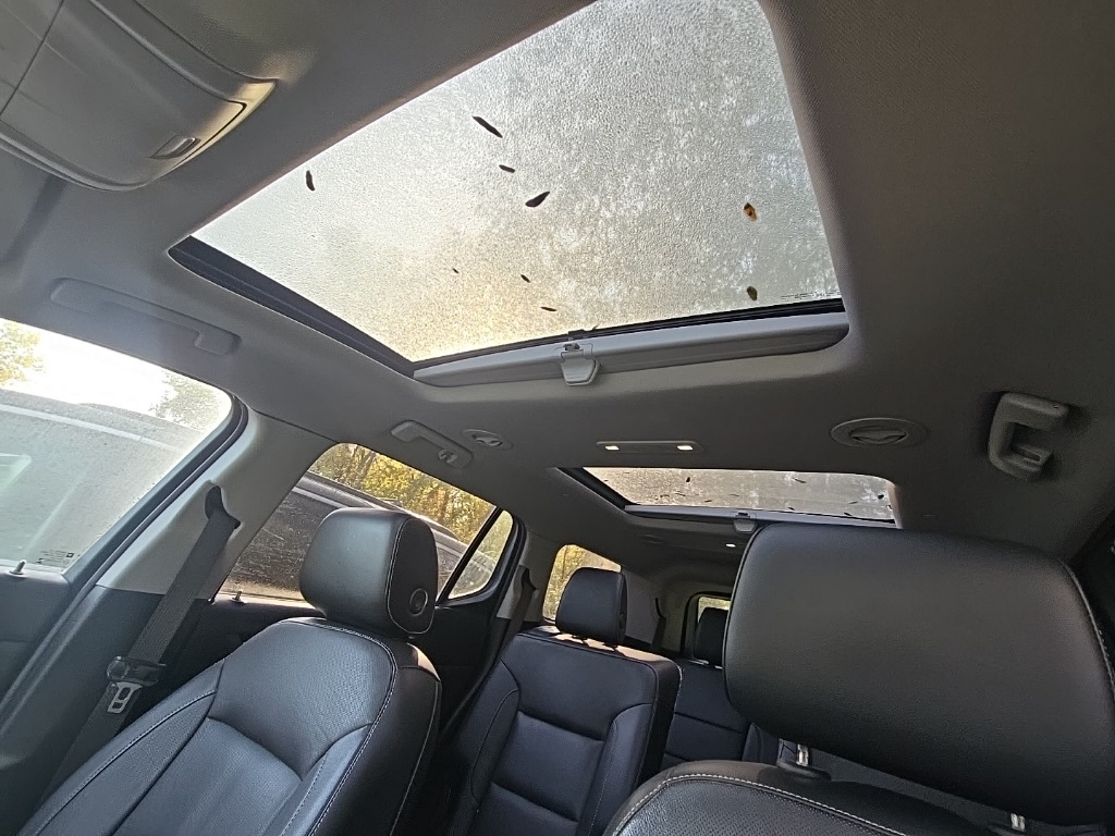 2017 Gmc Acadia SLT photo 16