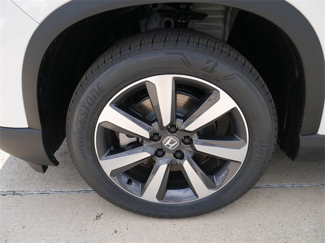 2025 Honda Pilot Touring photo 8
