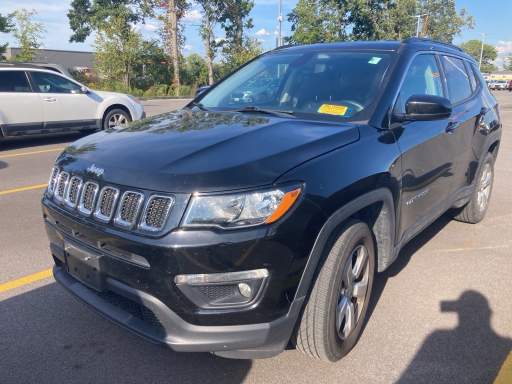 2019 Jeep Compass Latitude photo 2