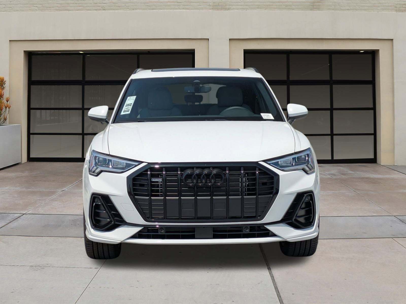 2025 Audi Q3 45 TFSI S line Premium photo 2