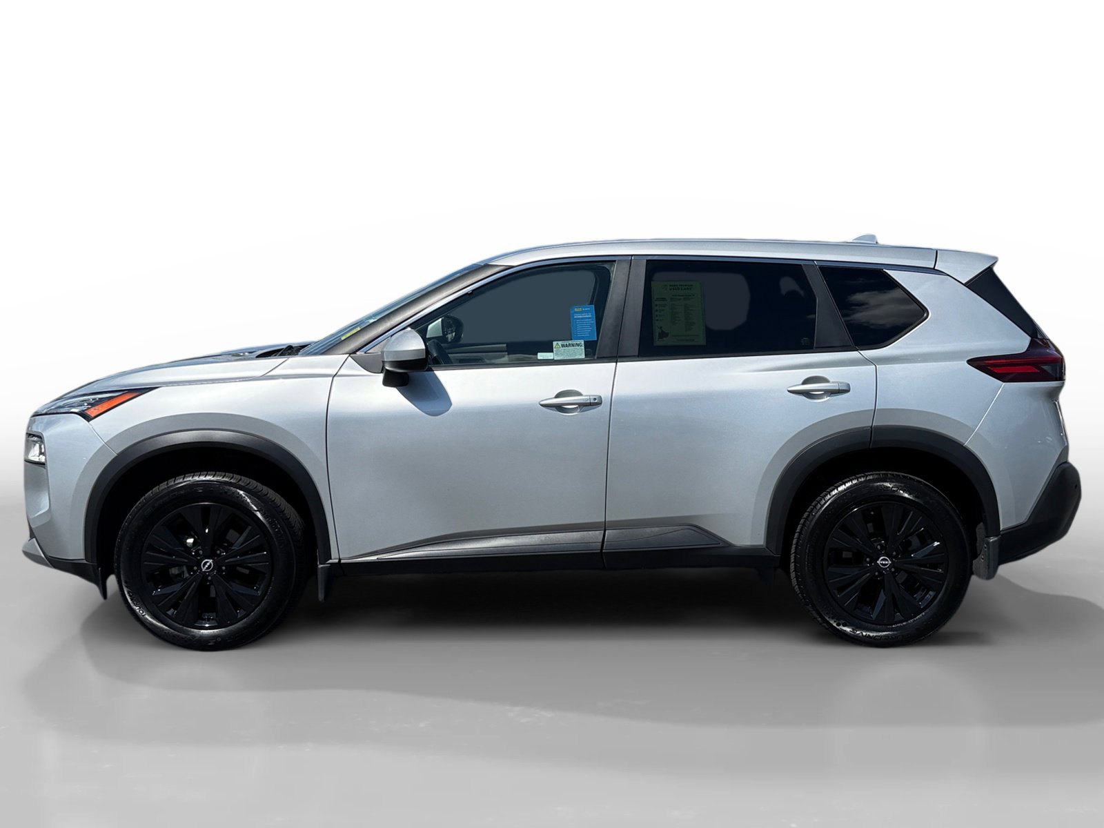 2023 Nissan Rogue SV photo 2