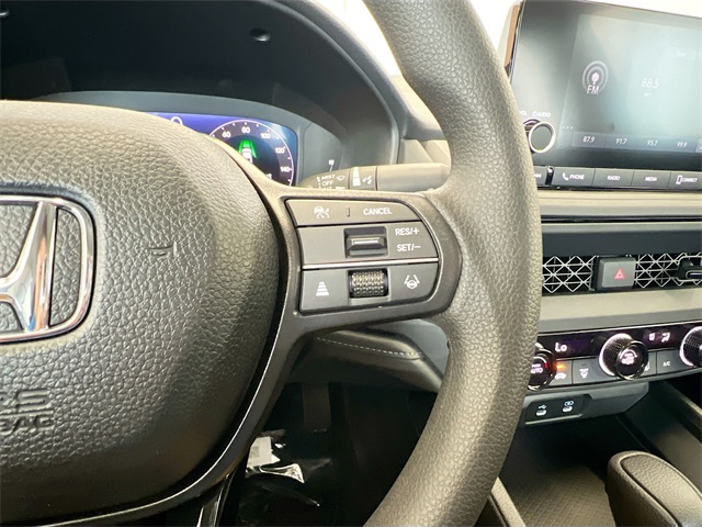 2025 Honda Accord LX photo 32