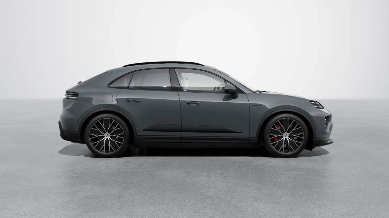 2025 Porsche Macan Electric photo 7