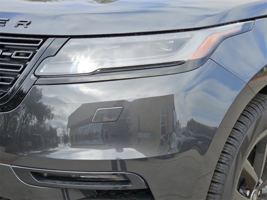 2025 Land Rover Range Rover Velar SE photo 7