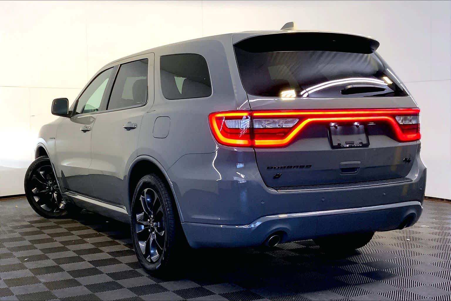 2022 Dodge Durango R/T photo 2