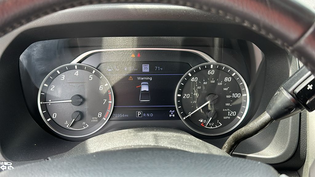 2021 Nissan Titan SL photo 17