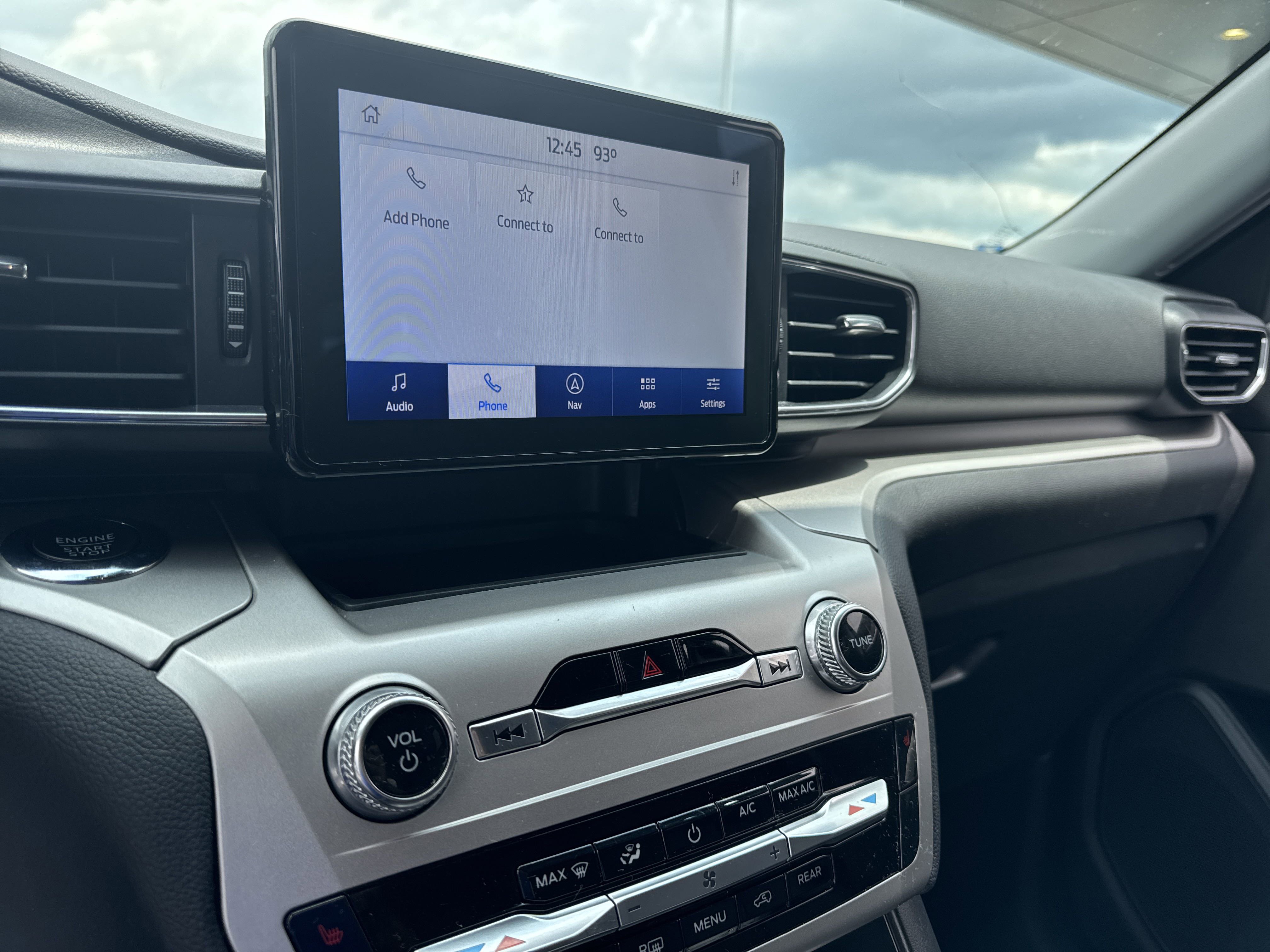 2022 Ford Explorer XLT photo 10