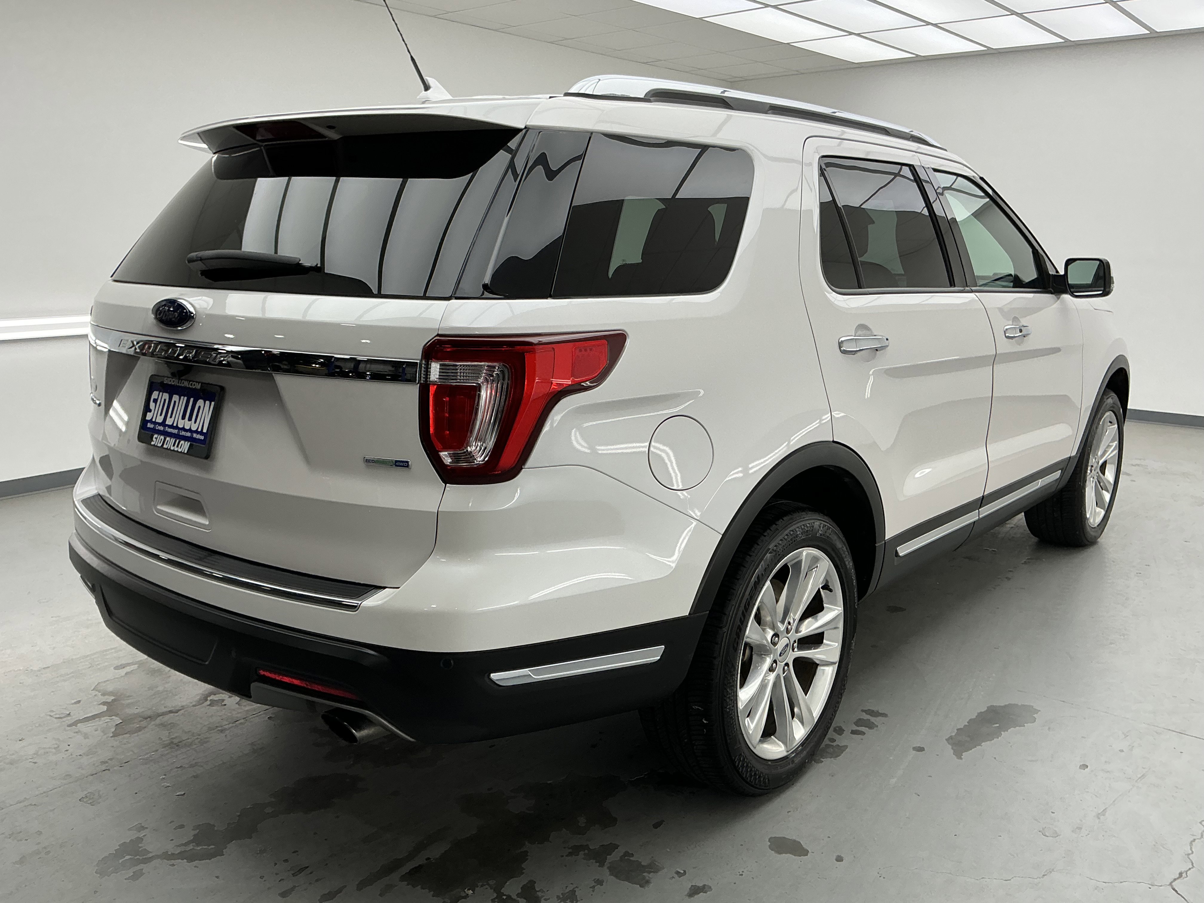 2019 Ford Explorer Limited photo 3