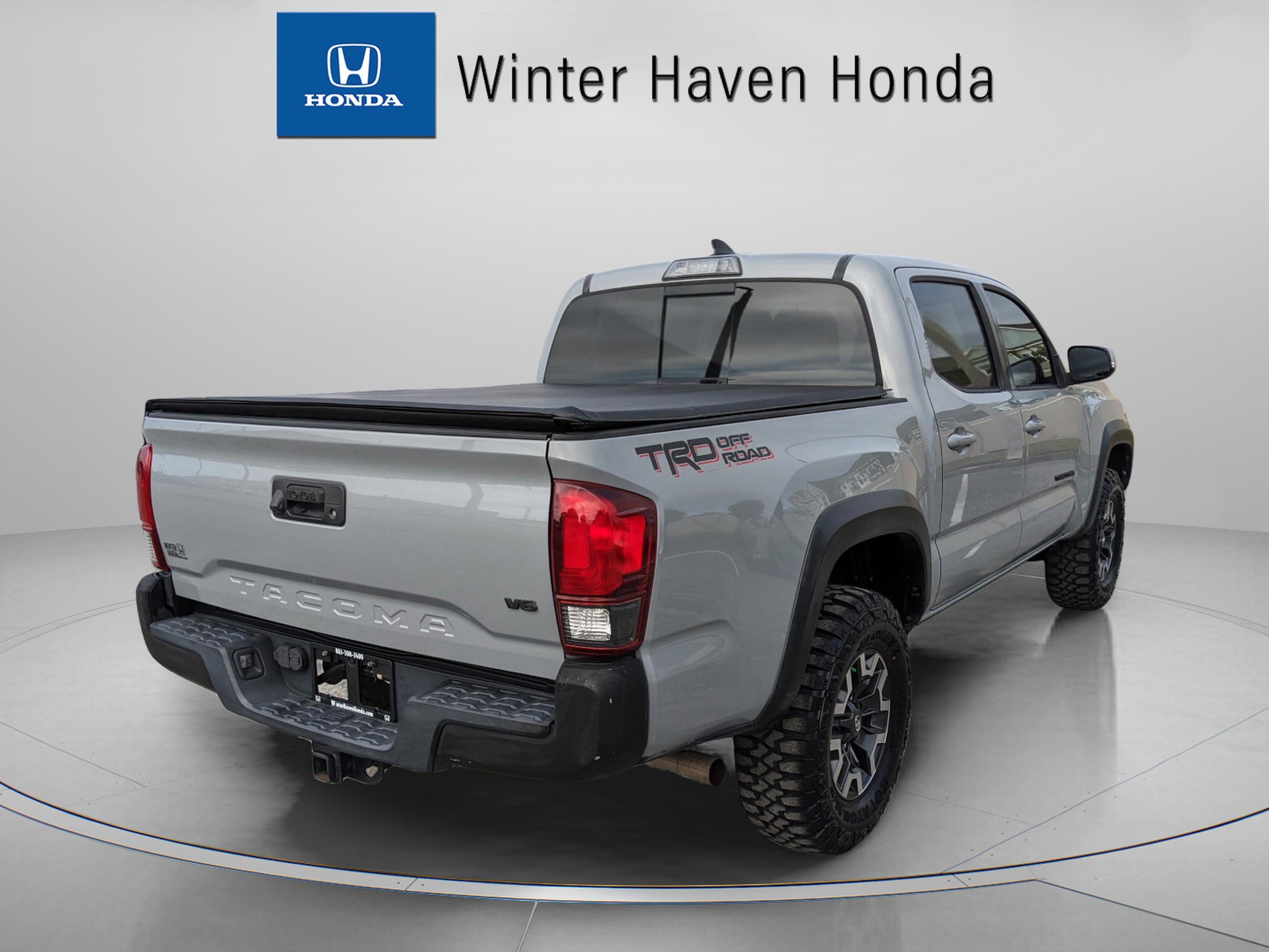 2018 Toyota Tacoma TRD Off-Road photo 3