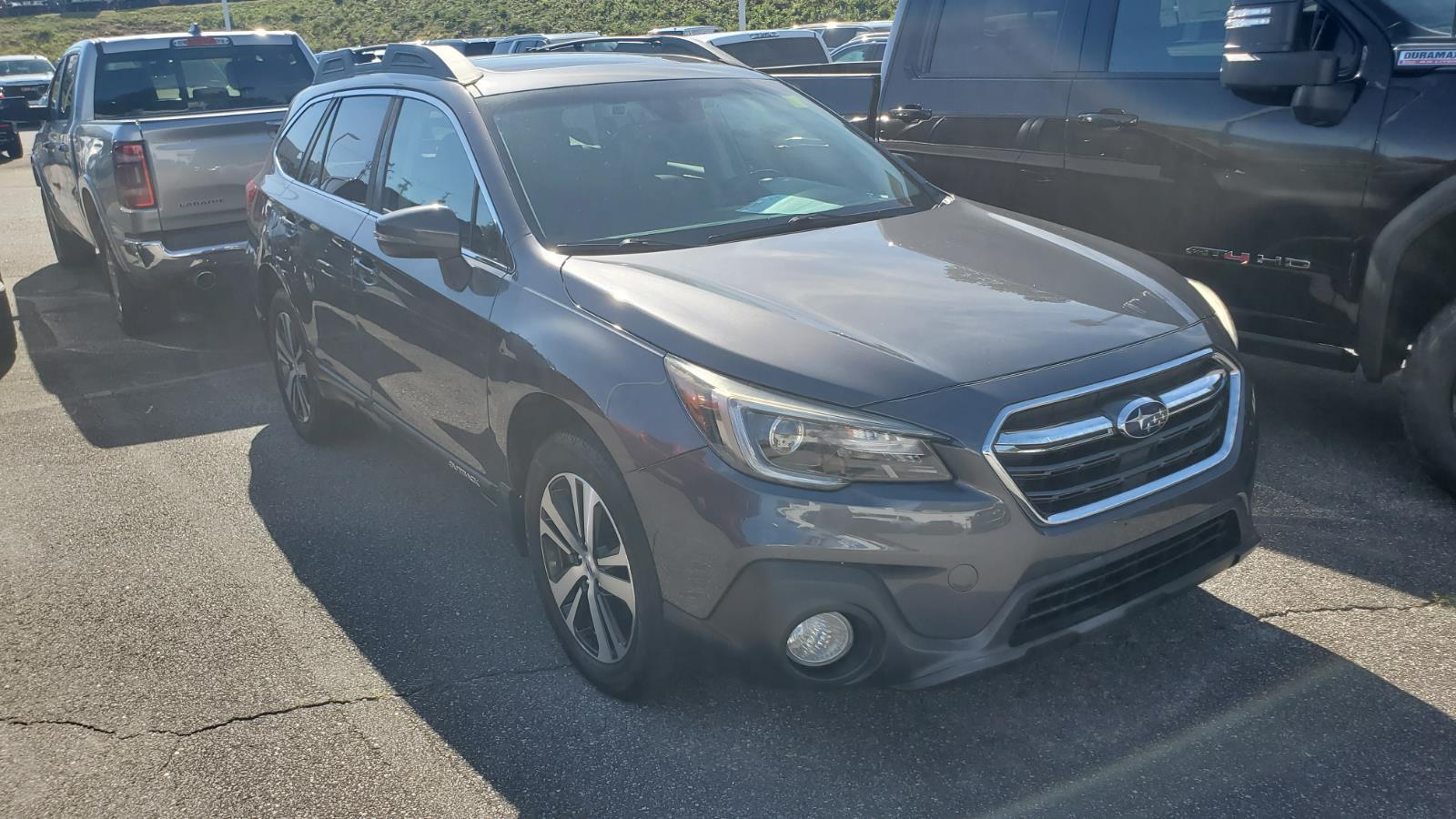 2019 Subaru Outback Limited photo 2