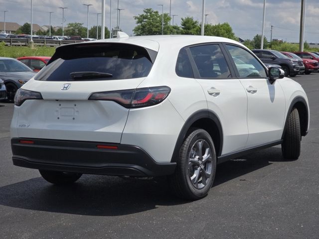 2026 Honda HR-V LX photo 7