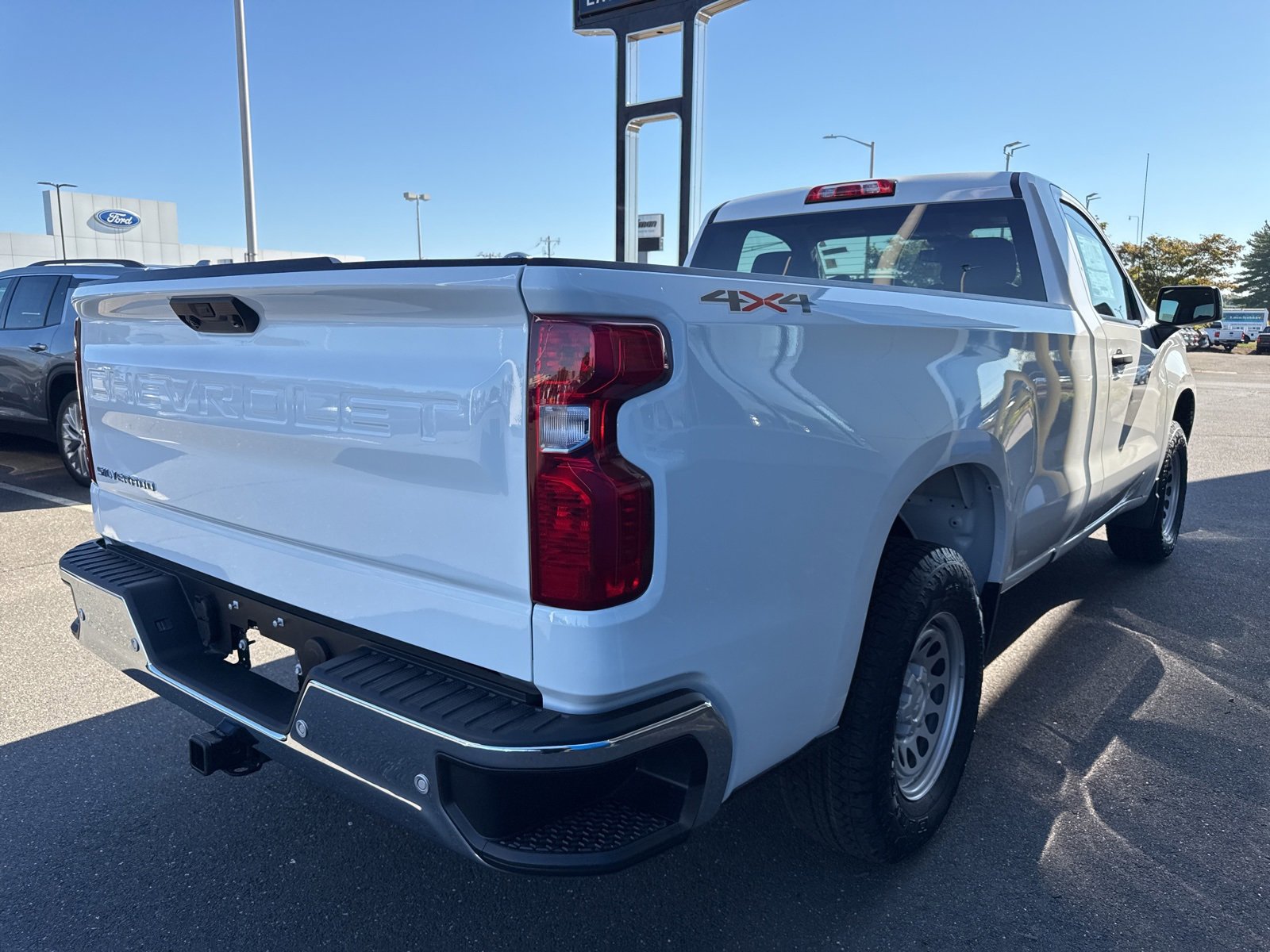 2025 Chevrolet Silverado 1500 photo 3