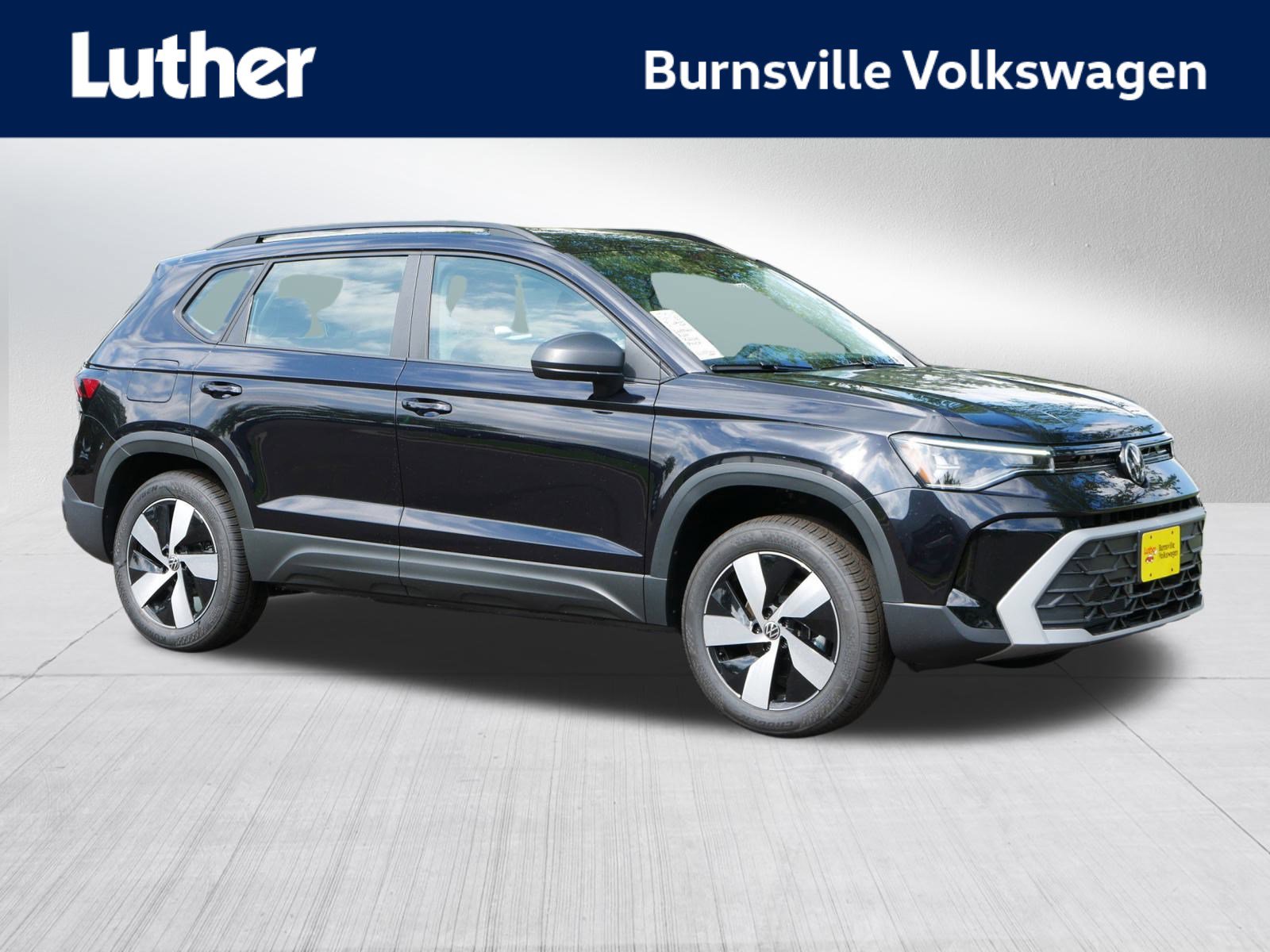 2025 Volkswagen Taos S's photo