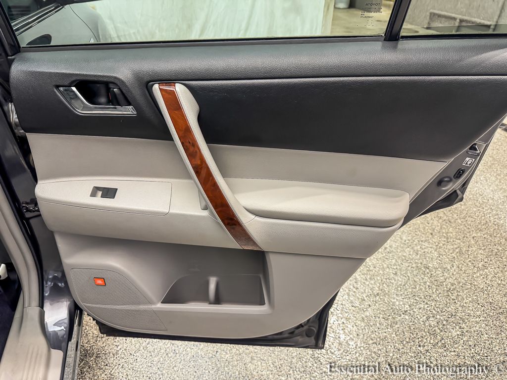 2013 TOYOTA HIGHLANDER - Image 26