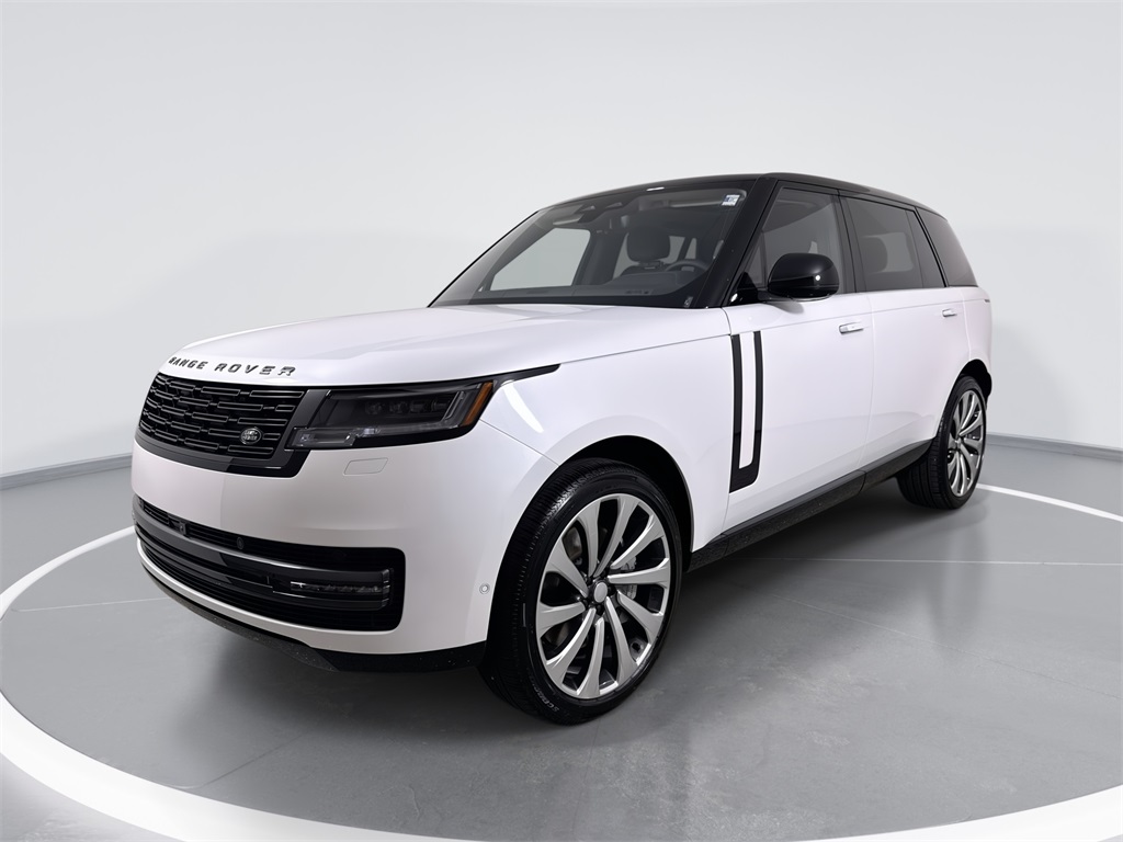 2025 Land Rover Range Rover SE's photo
