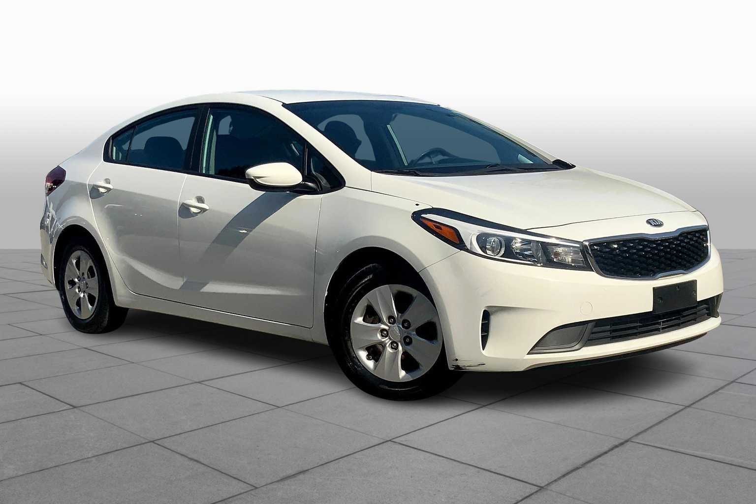 Used 2017 Kia Forte LX with VIN 3KPFK4A70HE014667 for sale in Kansas City