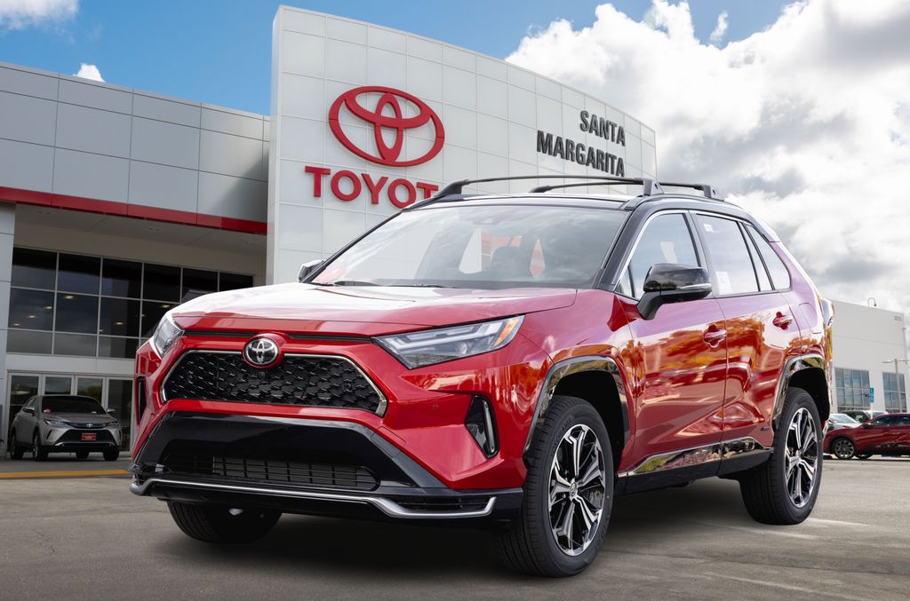 2025 Toyota RAV4 XSE's photo
