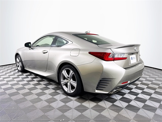 2016 Lexus RC 200t photo 4