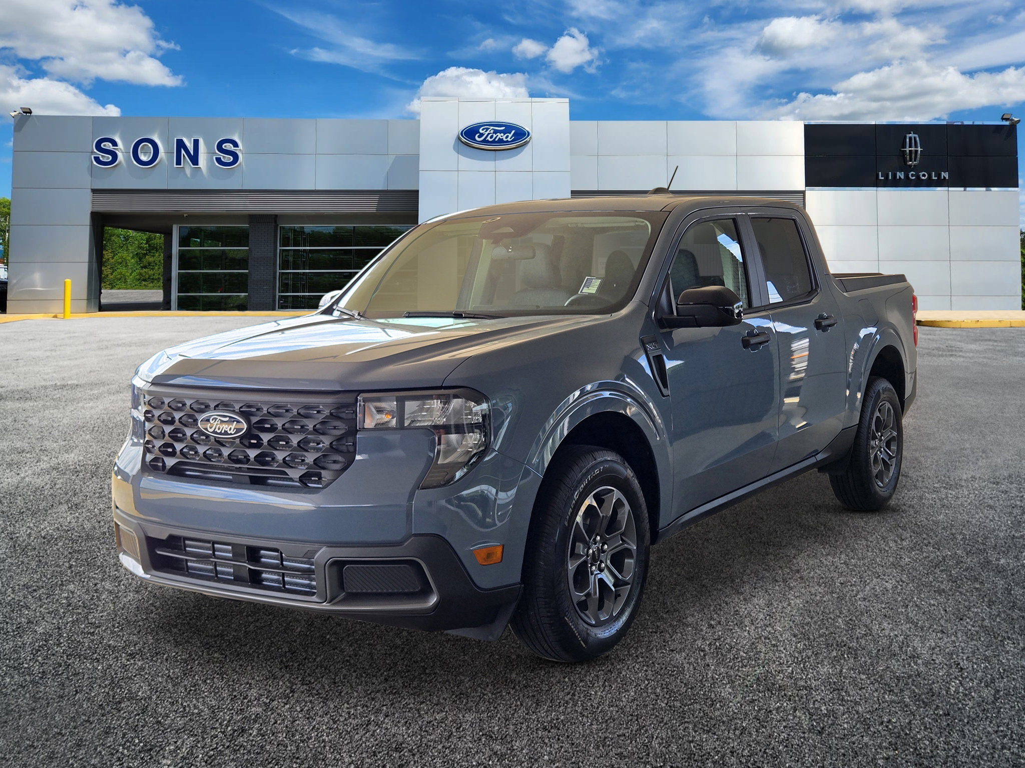 2025 Ford Maverick XLT's photo