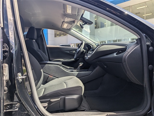 2022 Chevrolet Malibu RS photo 17