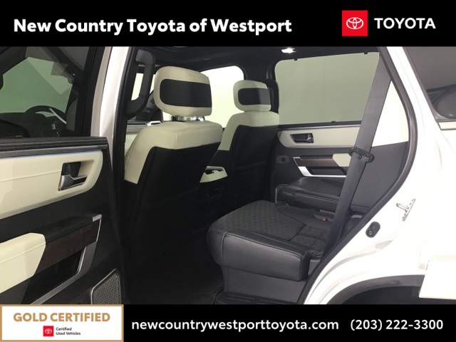 2024 Toyota Sequoia Capstone photo 15