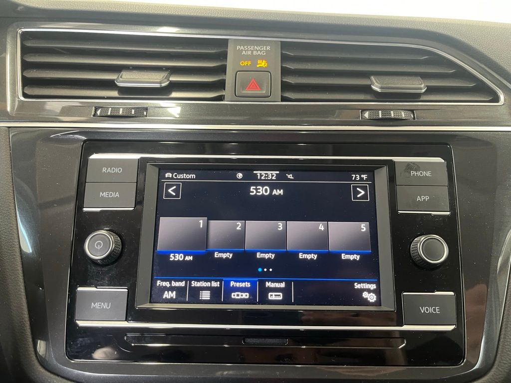 2022 Volkswagen Tiguan S photo 17