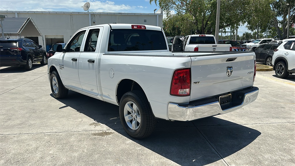2024 Ram 1500 Classic SLT photo 5