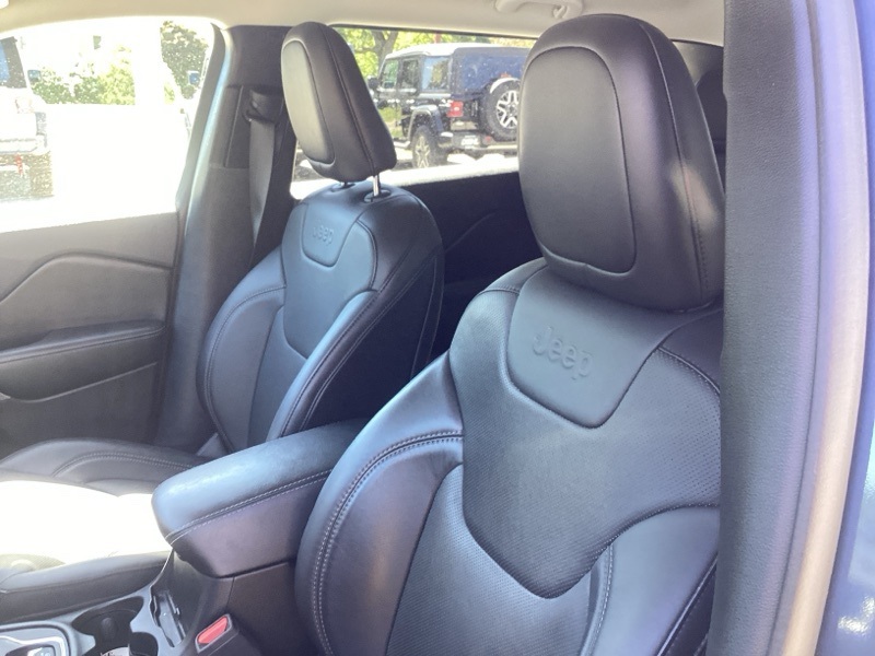 2021 Jeep Cherokee Latitude Lux photo 14