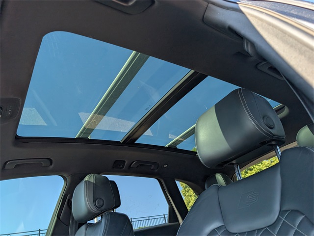 2020 Audi SQ5 Premium Plus photo 14