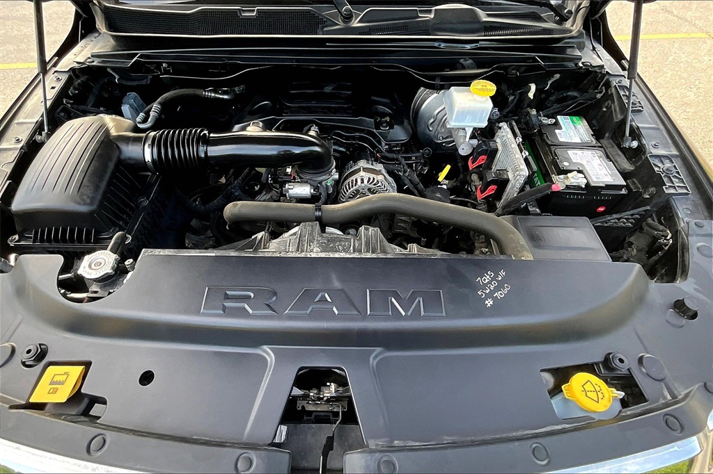 2020 Ram 1500 Laramie photo 10