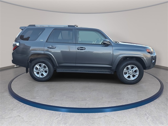 2023 Toyota 4Runner SR5 Premium photo 4