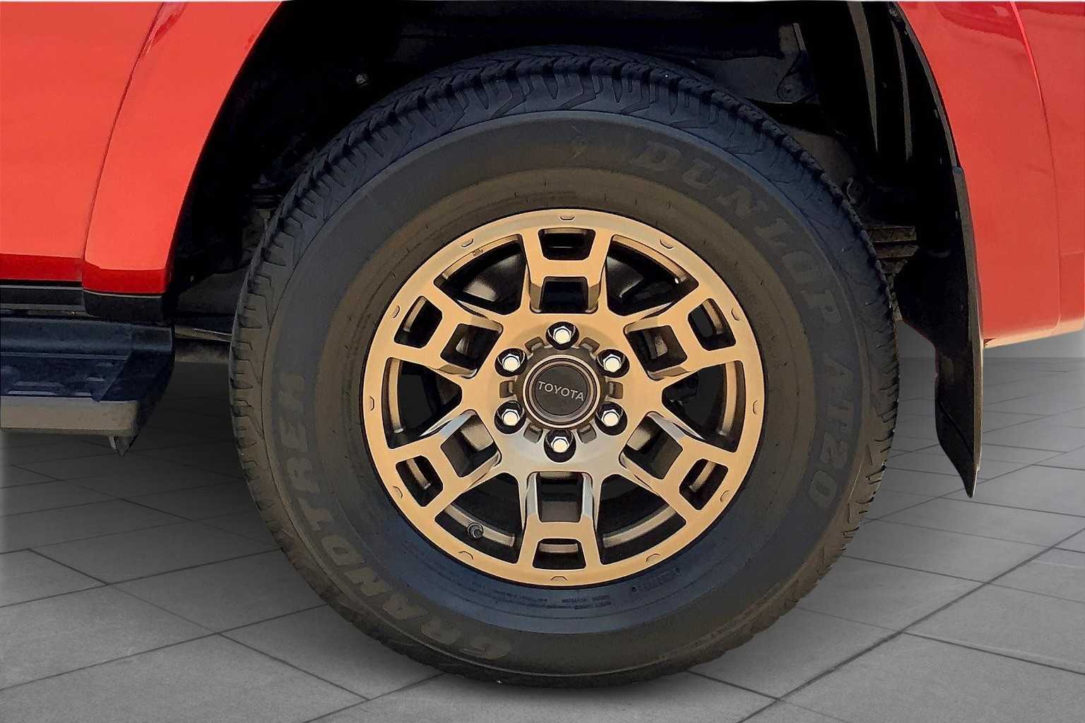 2021 Toyota 4Runner SR5 photo 7