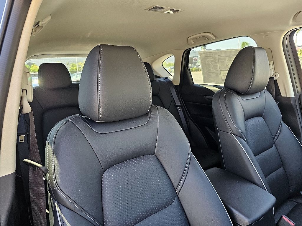 2025 Mazda CX-5 2.5 Select photo 13