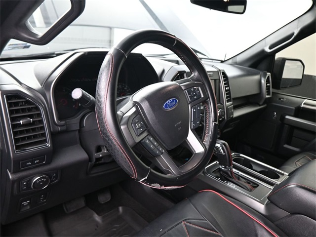 2019 Ford F-150 XLT photo 16