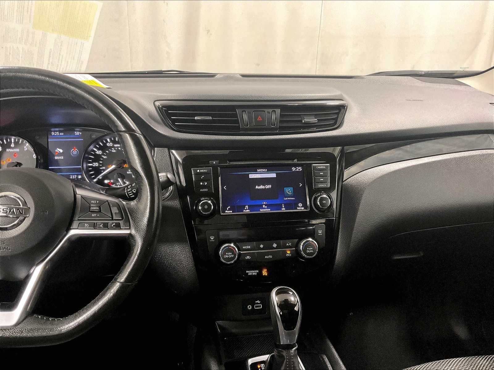 2019 Nissan Rogue Sport SV photo 18