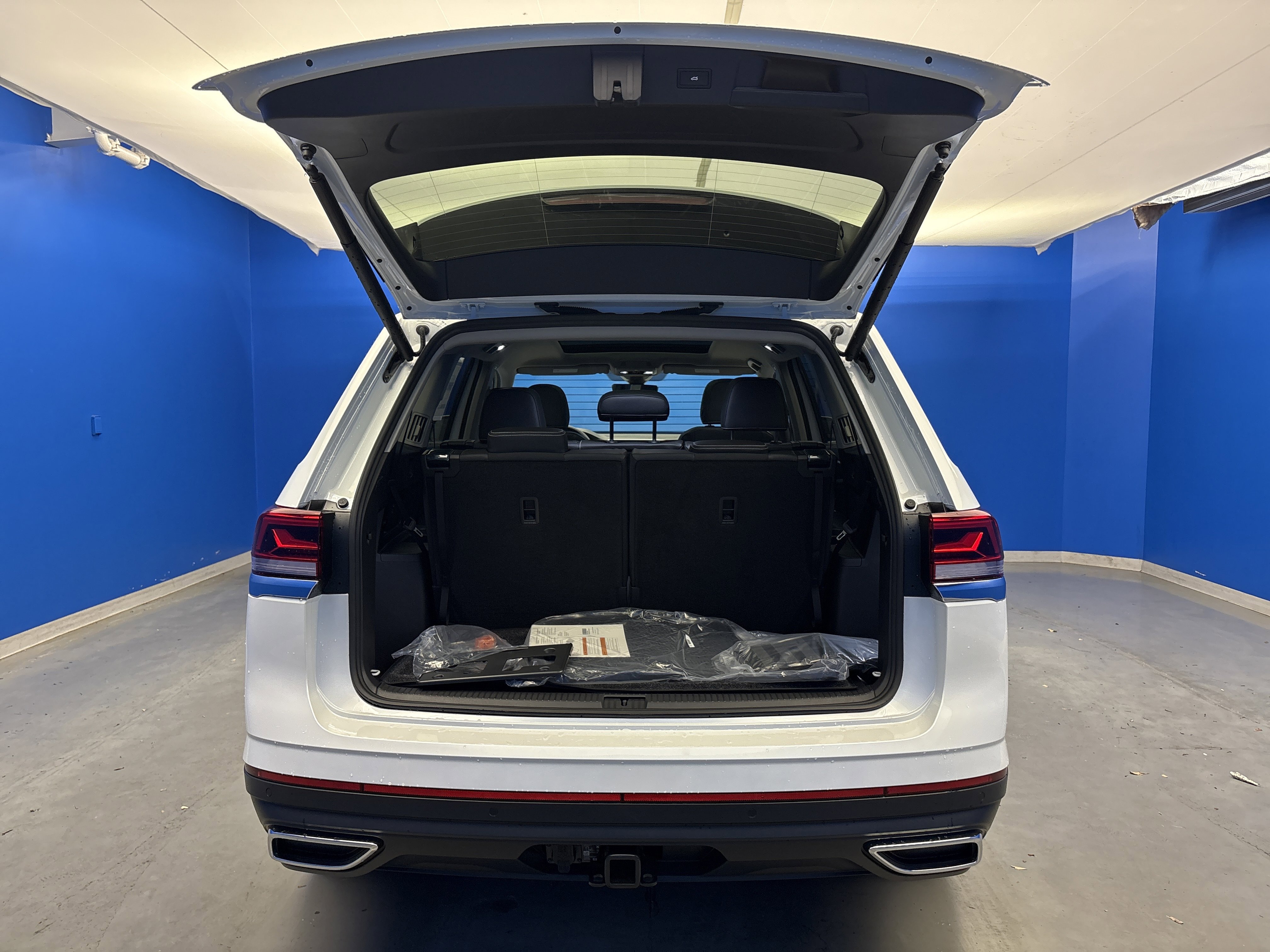 2026 Volkswagen Atlas SE Technology photo 9