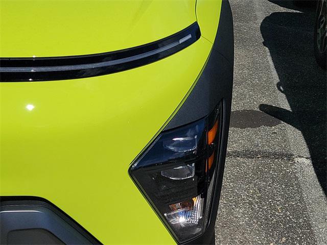 2024 Hyundai Kona SEL photo 4