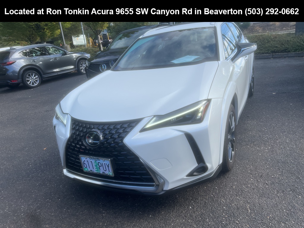2023 Lexus UX 250h Premium photo 9