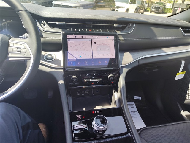 2025 Jeep Grand Cherokee Limited photo 23