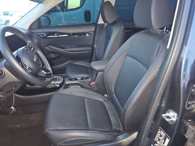 2025 Kia Seltos EX photo 4