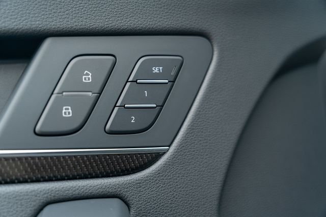 2024 Audi SQ5 Premium Plus photo 23