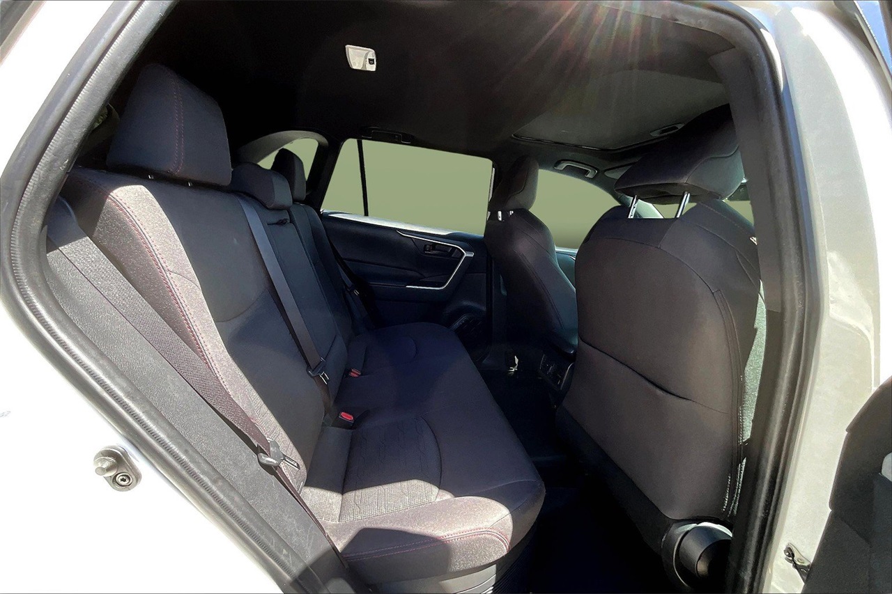 2021 Toyota RAV4 Prime XLE Premium photo 23