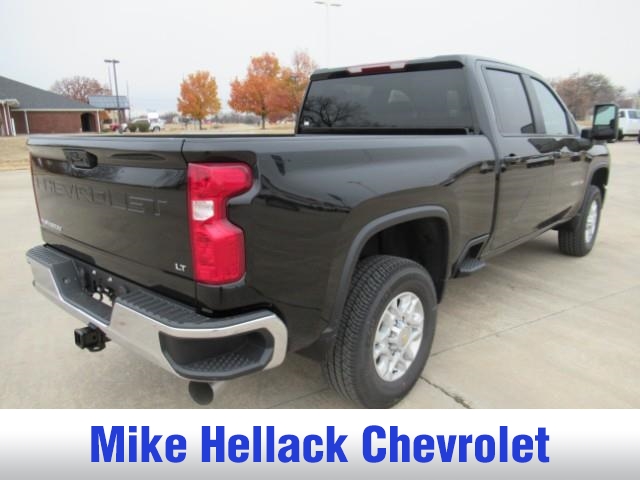 2025 Chevrolet Silverado 2500HD LT photo 4