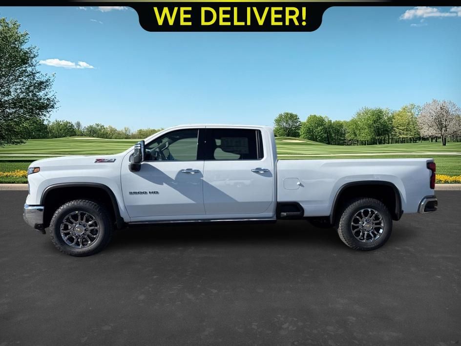 2026 Chevrolet Silverado 3500HD LTZ photo 2