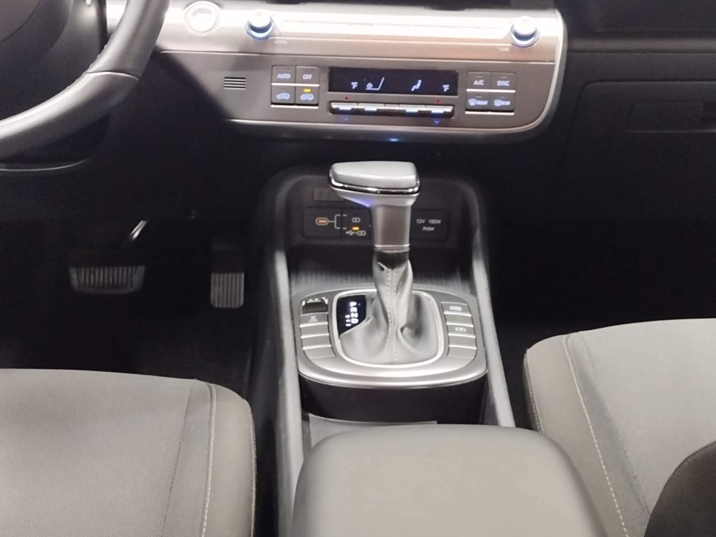 2024 Hyundai Kona SEL photo 33