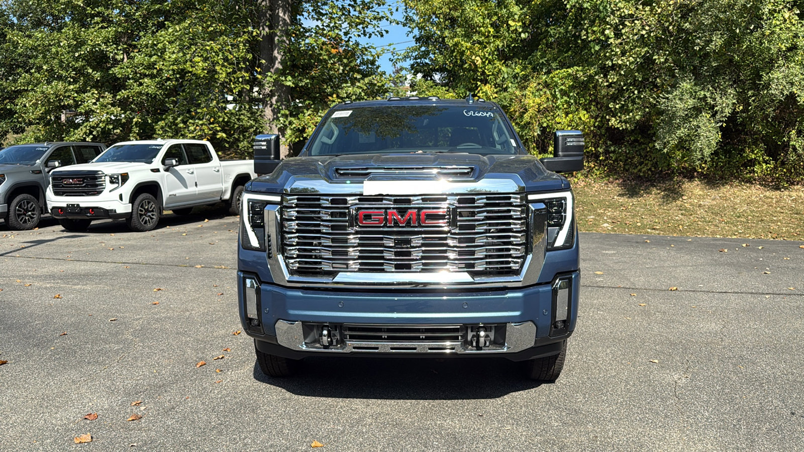 2026 Gmc Sierra 3500 HD Denali photo 3