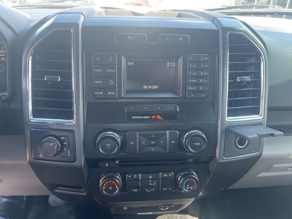 2015 Ford F-150 XLT photo 20