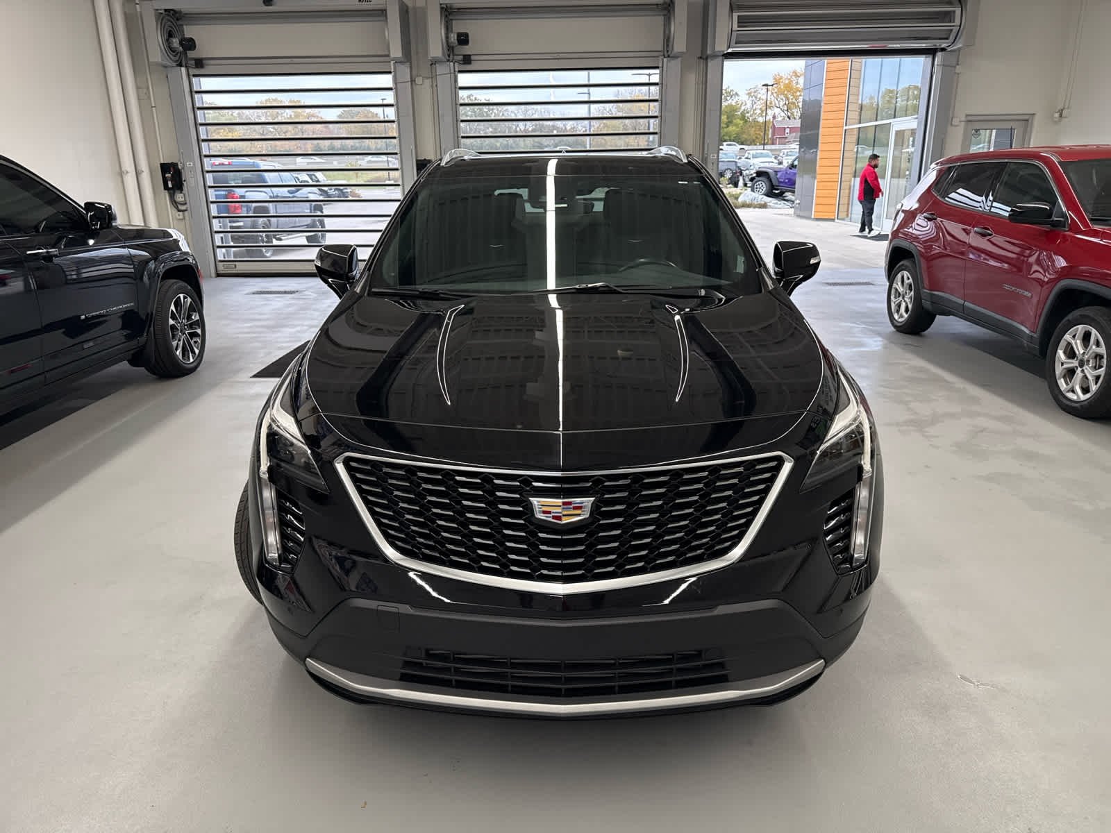 Used 2021 Cadillac XT4 Premium Luxury with VIN 1GYFZDR47MF082769 for sale in Kansas City