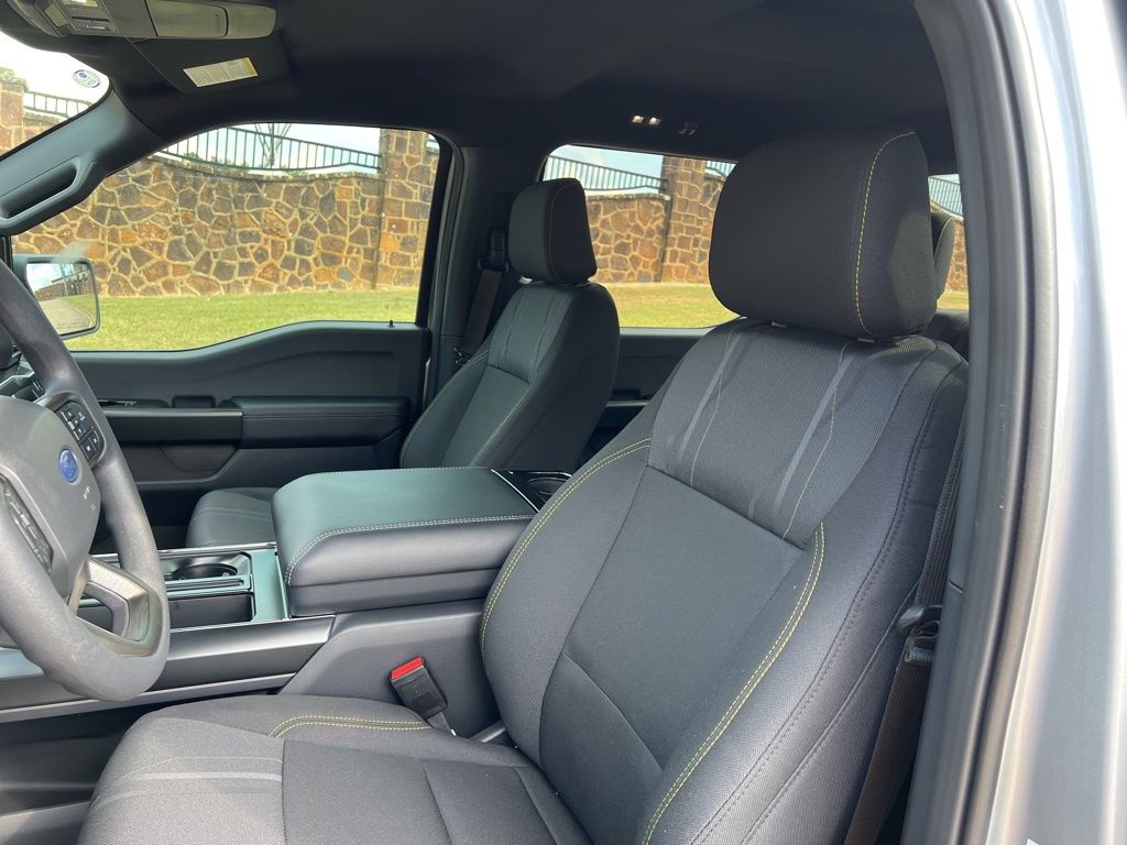 2025 Ford F-150 STX photo 10